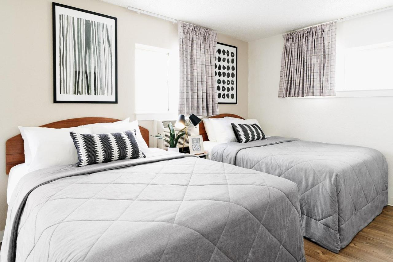 Intown Suites Extended Stay Houston Tx - Hobby Airport ภายนอก รูปภาพ