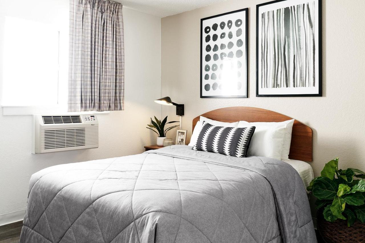 Intown Suites Extended Stay Houston Tx - Hobby Airport ภายนอก รูปภาพ
