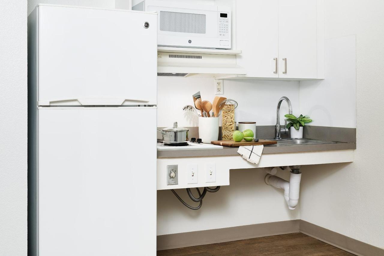 Intown Suites Extended Stay Houston Tx - Hobby Airport ภายนอก รูปภาพ