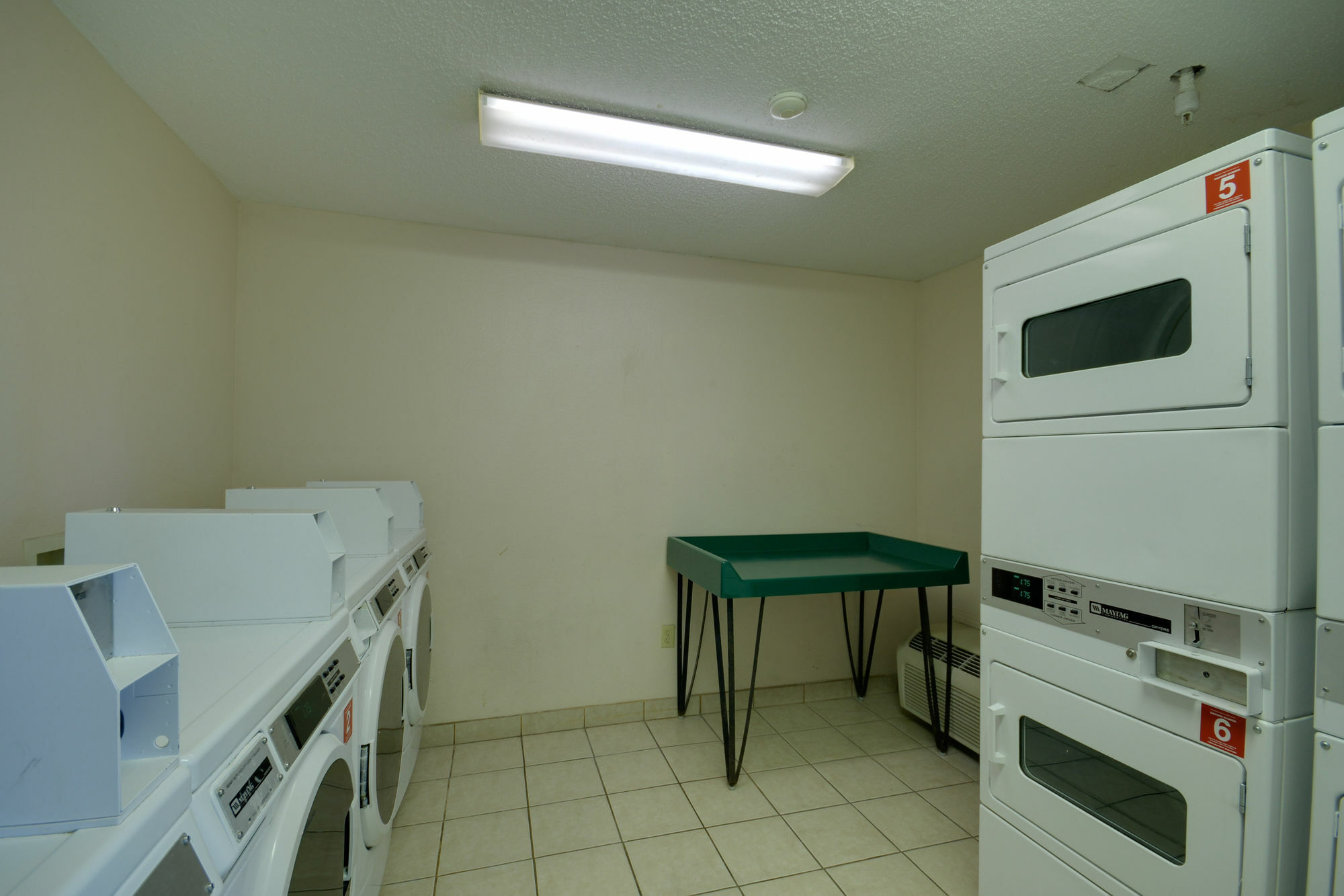Intown Suites Extended Stay Houston Tx - Hobby Airport ภายนอก รูปภาพ